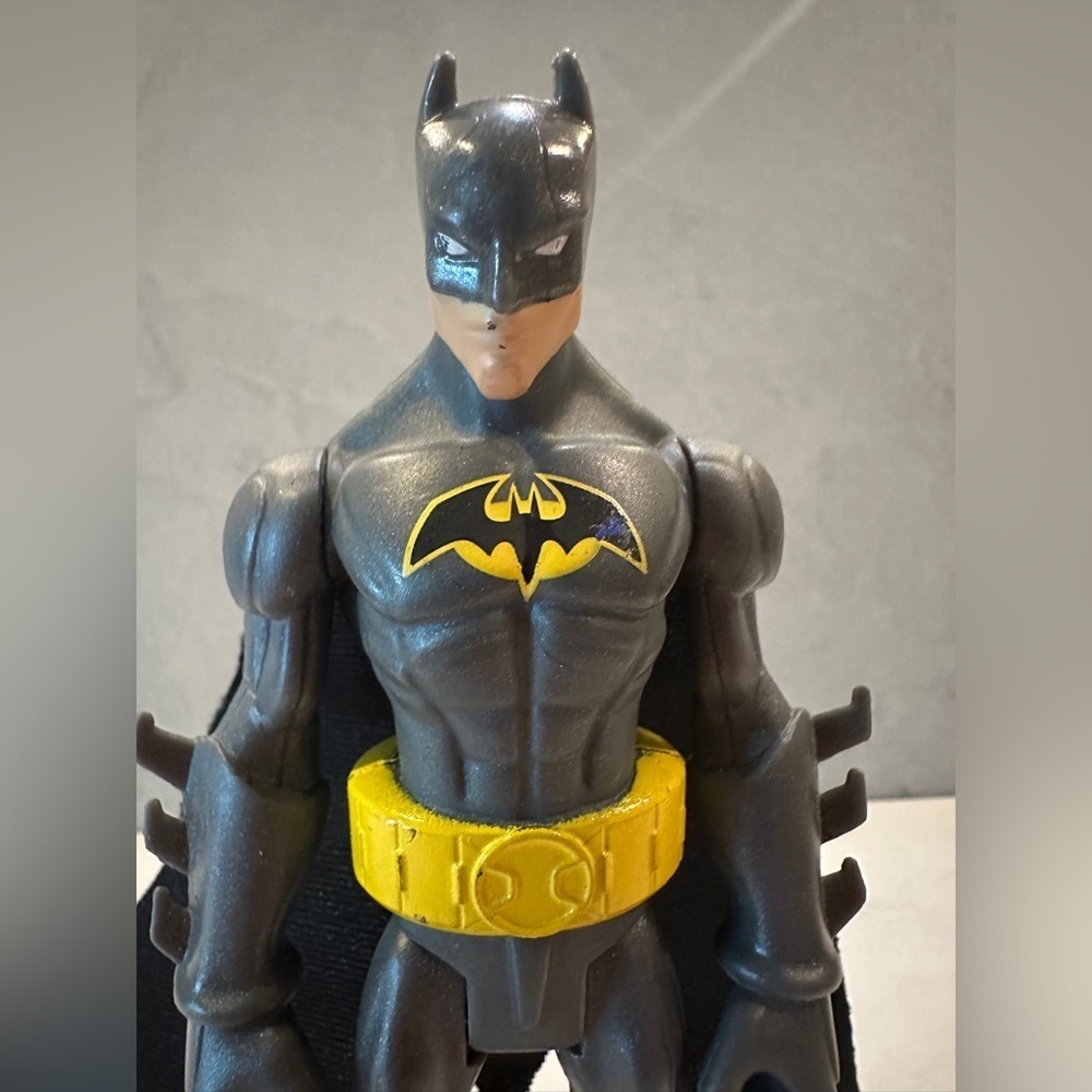 2011 Mattel DC Comics Batman Power Attack 6" Figure - Batman Battle Gauntlet - Picture 2 of 5